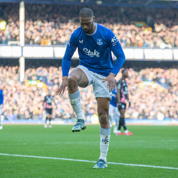 造成了不小 造成了不小